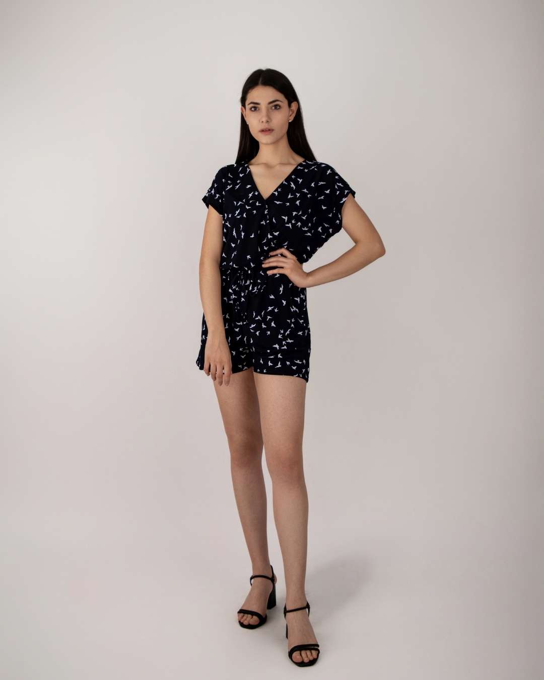 Romper, Cuello Pico Mangas Semi Holgadas.