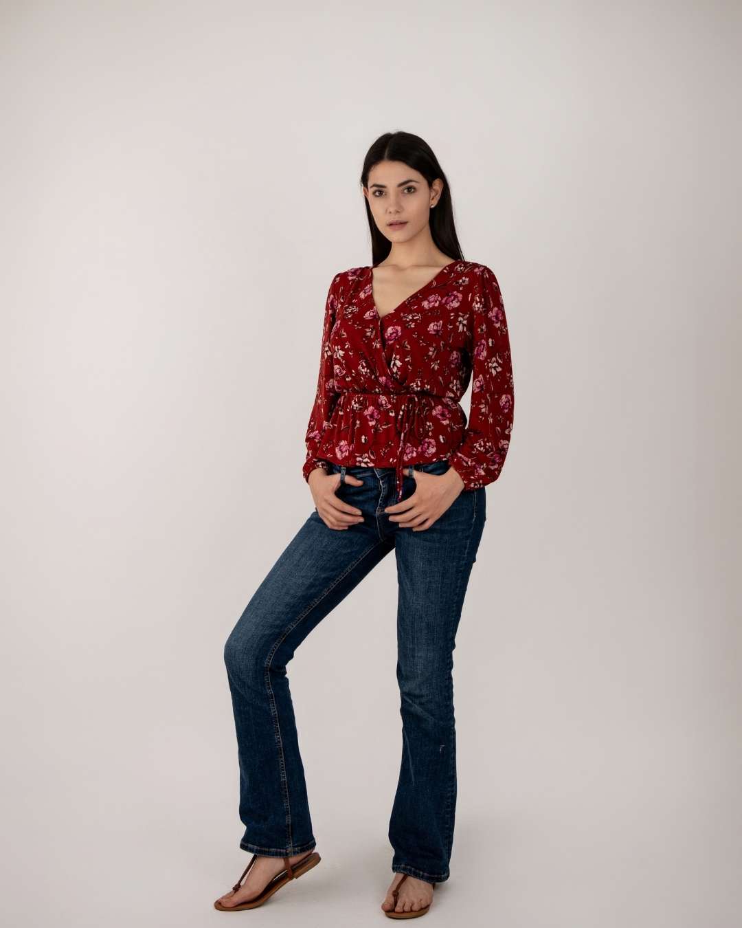 Top, Color Solido Manga Larga, Acabada en Elástico.